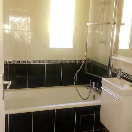 Confortable A De 25 M² Avec Jardin Apartmán *