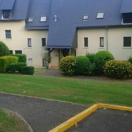 Confortable A De 25 M² Avec Jardin