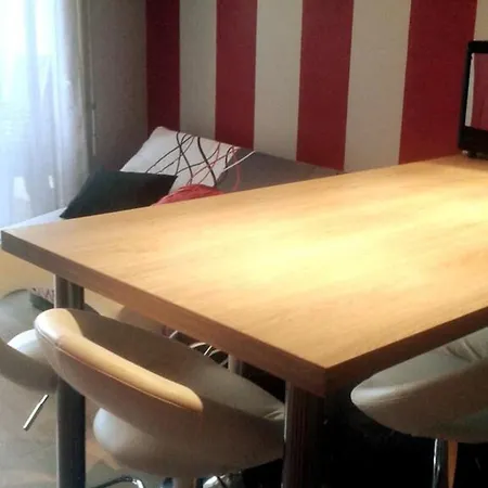 דירה Confortable A De 25 M² Avec Jardin הולגאט
