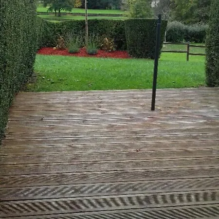Confortable A De 25 M² Avec Jardin * הולגאט