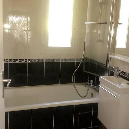 דירה Confortable A De 25 M² Avec Jardin *